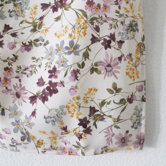 NWT Handmade Floral 18” x 18” Scarf L1044 - Picture 9 of 10